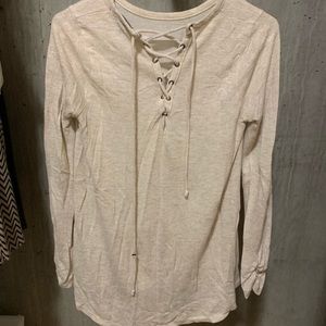 Cozy long sleeved - tie in front shirt! Size is Large but runs small!